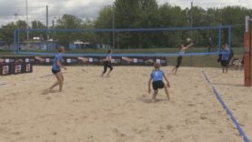 Siatkówka plażowa przy Galerii Jurajskiej