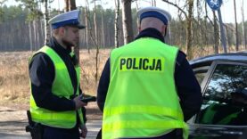 Uwaga kierowcy nowe przepisy  Policja robi z nich użytek
