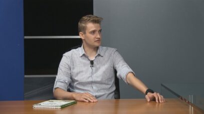 W co się bawią dziki?